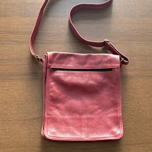 Full-grain Leather Crossbody Bag in Dusky Raspberry